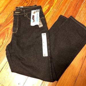 NWT Lee Relaxed Fit Dark Wash Jeans